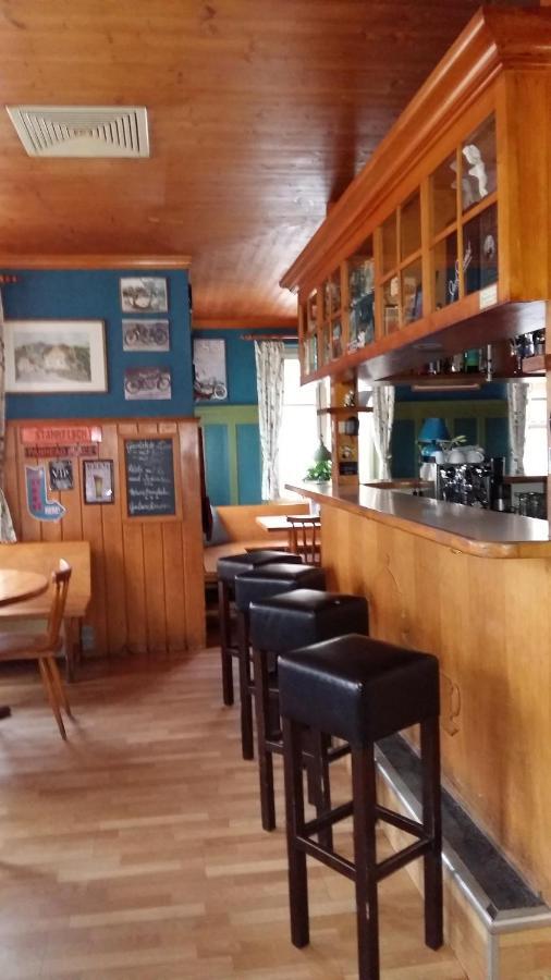 Privatzimmer Im Gasthaus Engel Apartment Dornbirn Ngoại thất bức ảnh